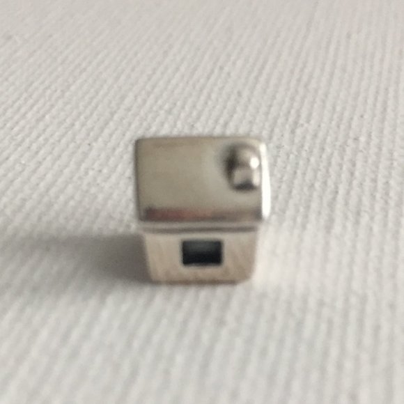 Pandora House Charm - Picture 1 of 5
